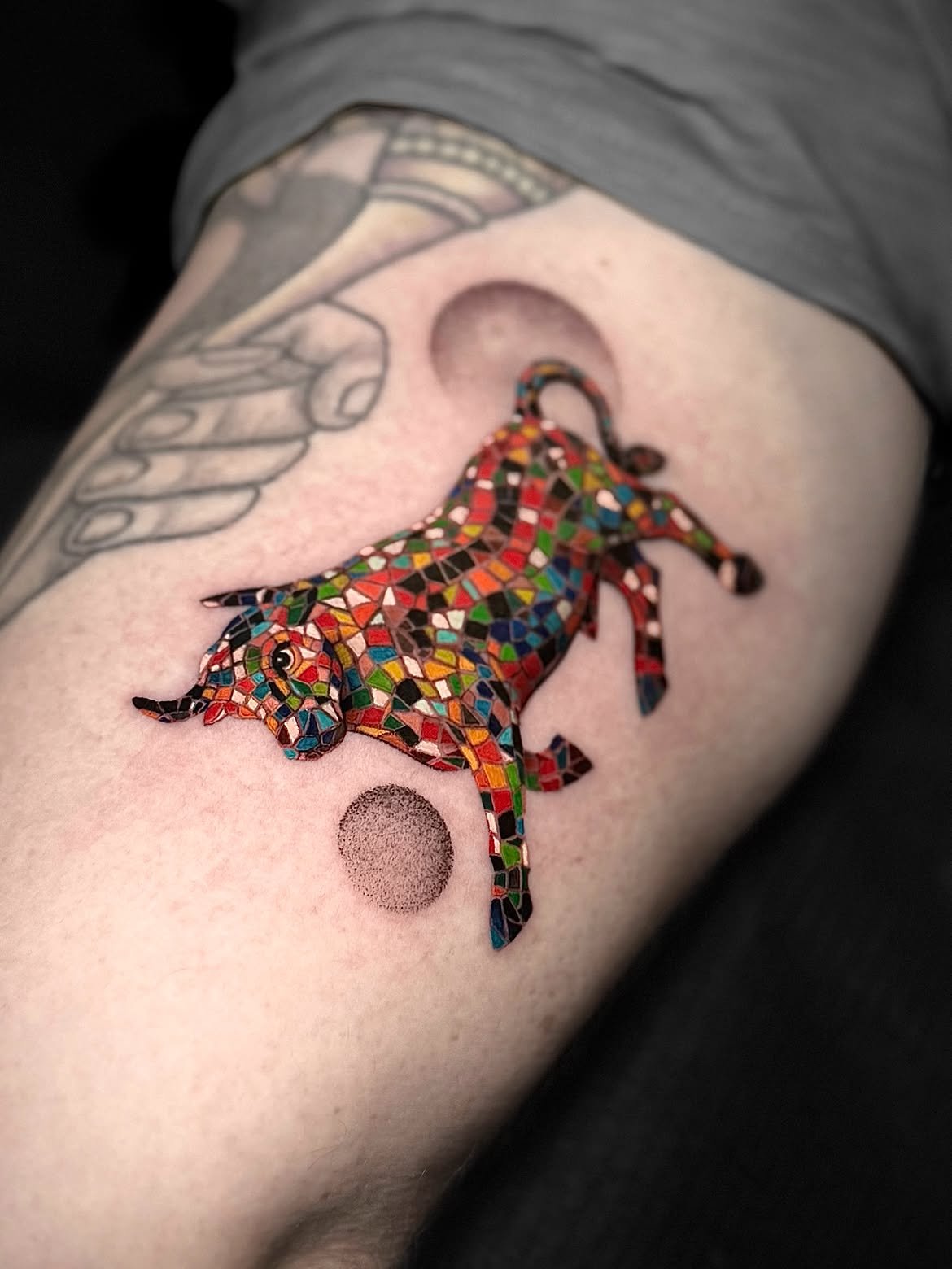 Tatuaje a color en Barcelona - Circa Tattoo BCN