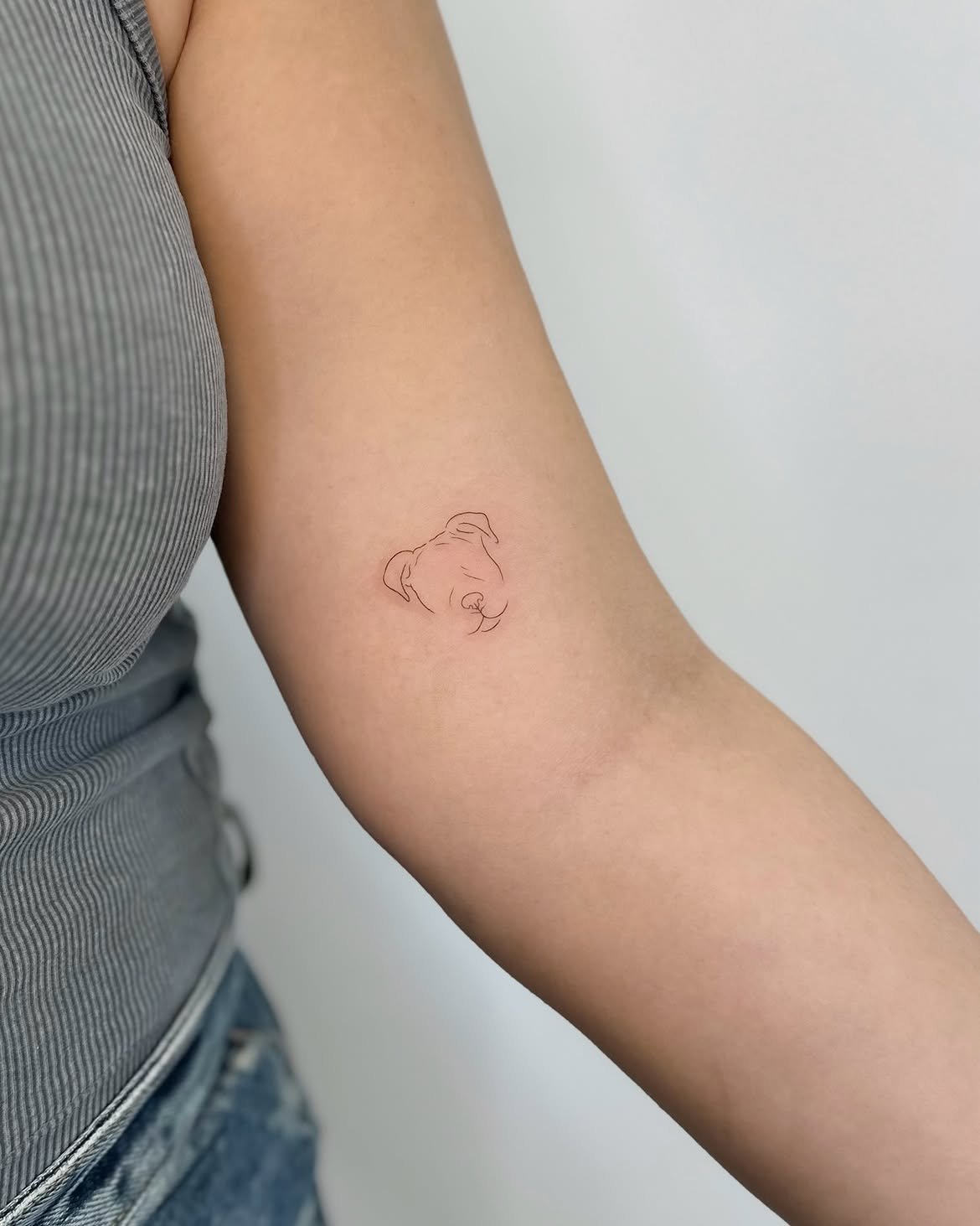 Tatuaje fine line en Barcelona - Circa Tattoo BCN