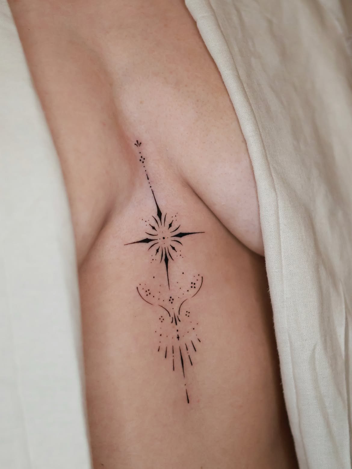 Tatuaje fine line en Barcelona - Circa Tattoo BCN