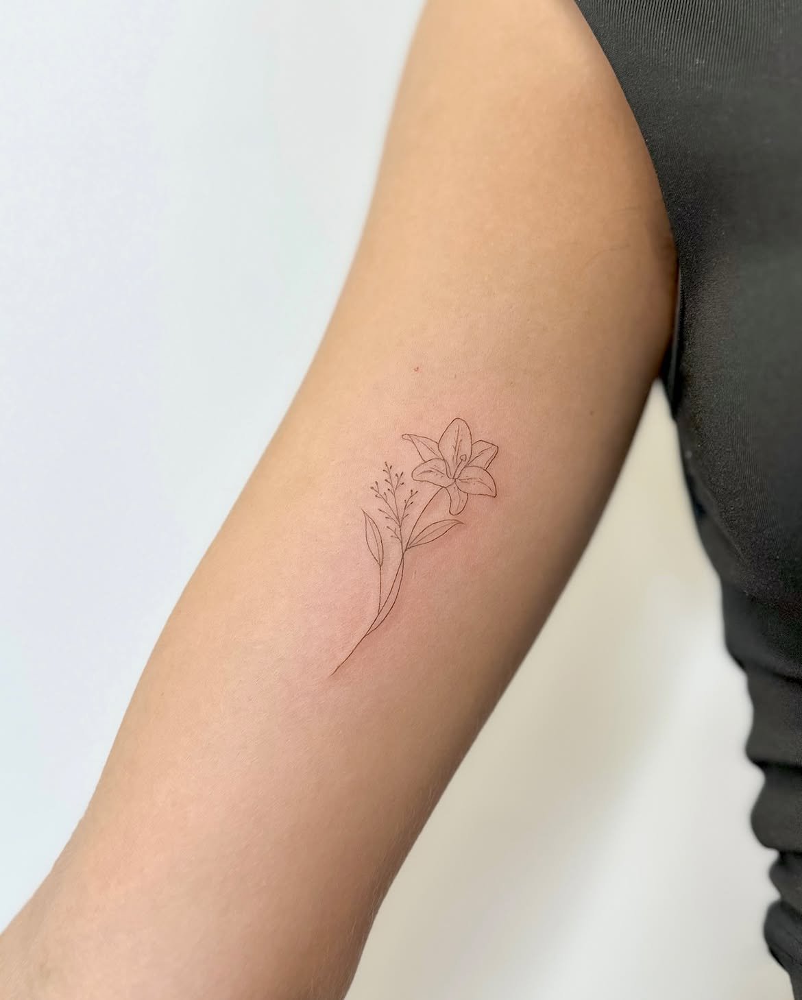 Tatuaje floral en Barcelona - Circa Tattoo BCN