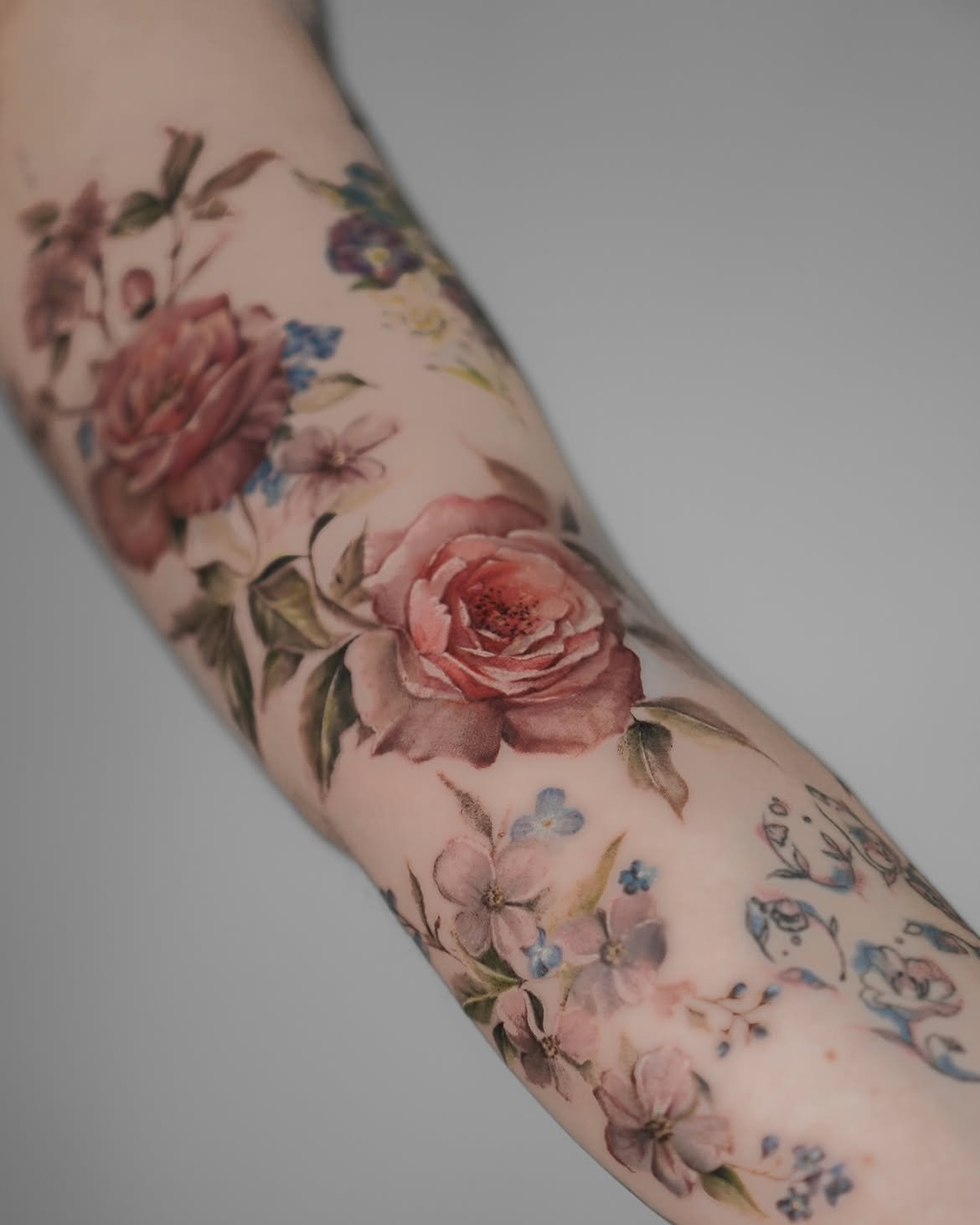 Tatuaje floral en Barcelona - Circa Tattoo BCN