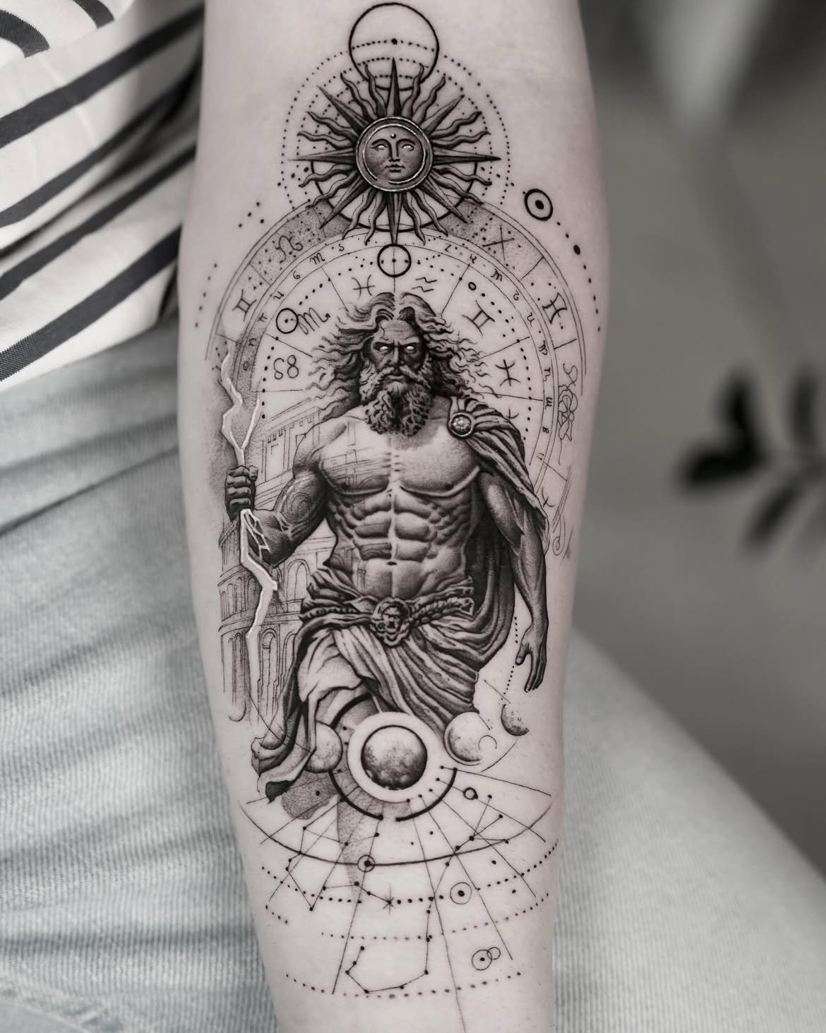 Tatuaje de microrealismo en Barcelona - Circa Tattoo BCN